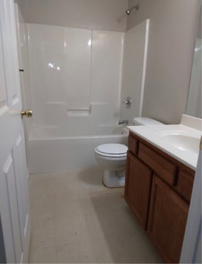 Building Photo - 115 Thomas St