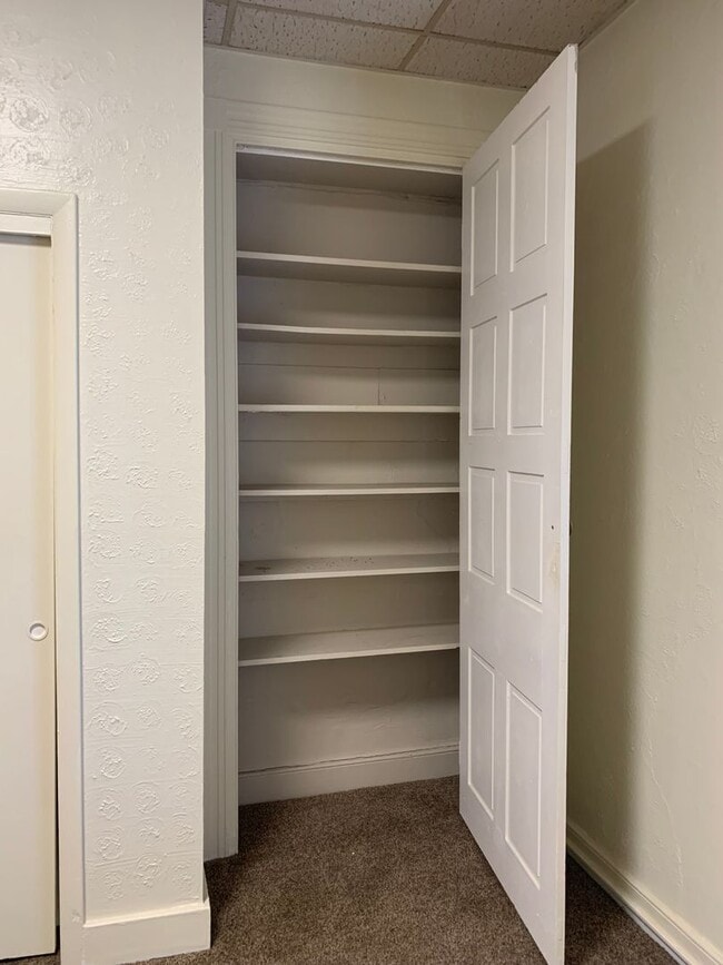 Building Photo - 135 S 2nd St