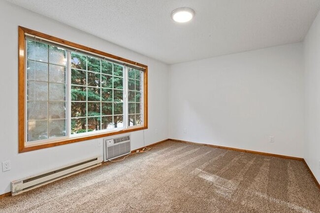 Building Photo - this is a must see large 2 bed 1bath. Clos...