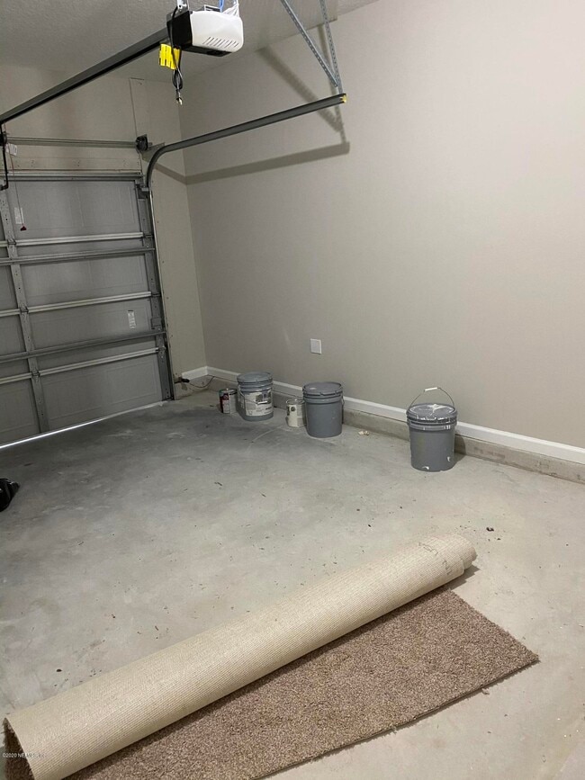 Building Photo - 2312 Wooddale St