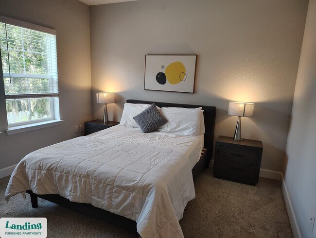 Building Photo - 120 SW 148th Dr