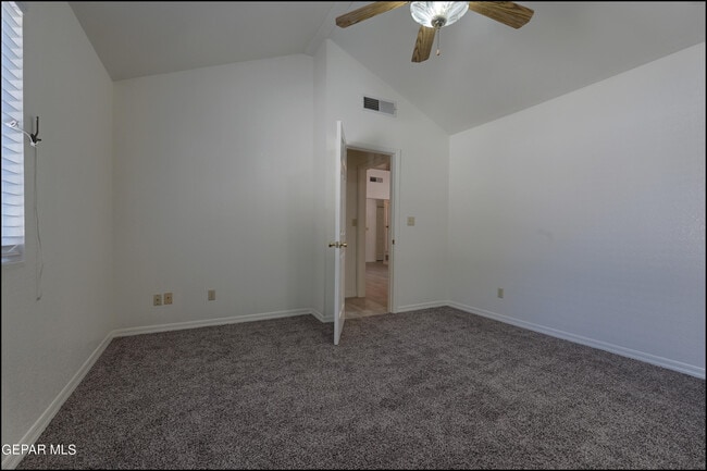 Building Photo - 129 Torrey Pines Dr