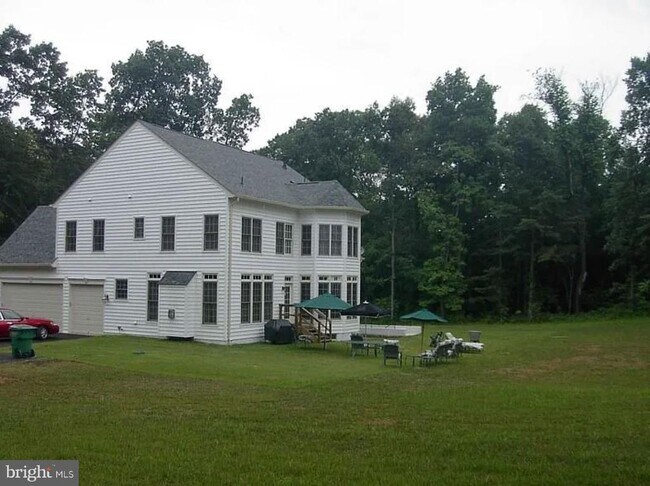 Building Photo - 12777 Picnic Woods Rd