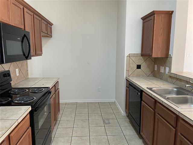 Building Photo - 1324 Piedmont Dr