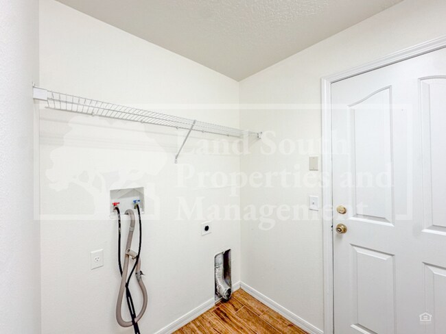 Building Photo - 7509 Hunters Greene Cir