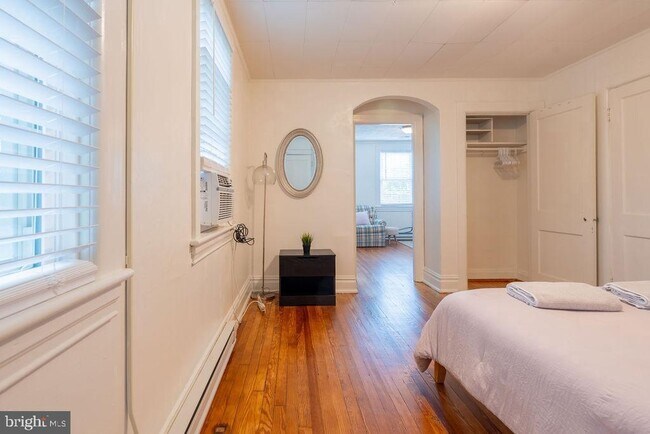 Building Photo - 315 Frederick St