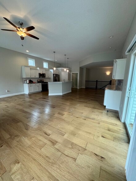 Building Photo - 5058 Pandit Dr