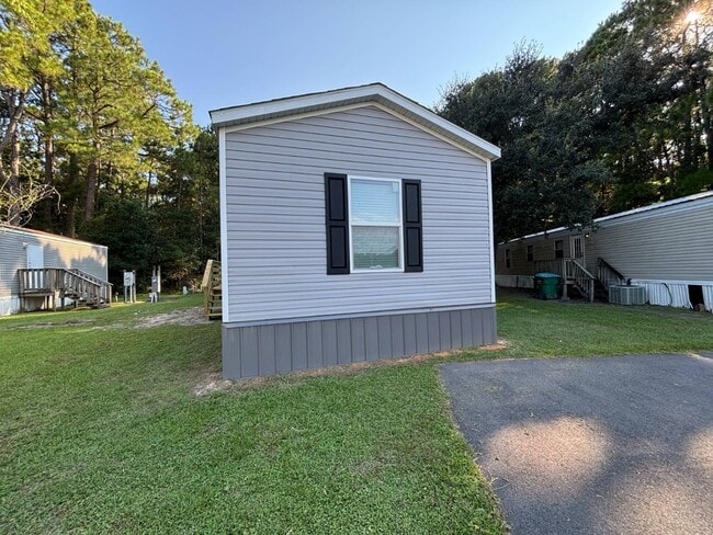 Building Photo - 2101 Ladnier Rd