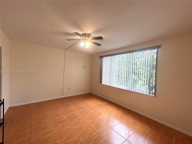 Building Photo - 1080 Del Lago Cir