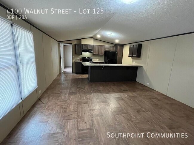 Building Photo - 4100 Walnut Ave