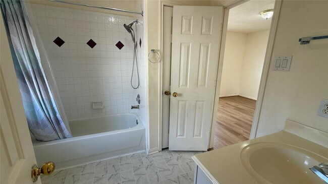 Building Photo - 13623 Eldridge Springs Way