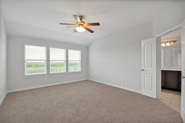 Building Photo - 5100 Royal Springs Dr
