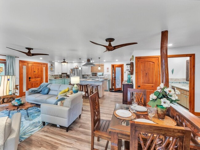 Building Photo - Oceanfront Estate: The Honolii Hale
