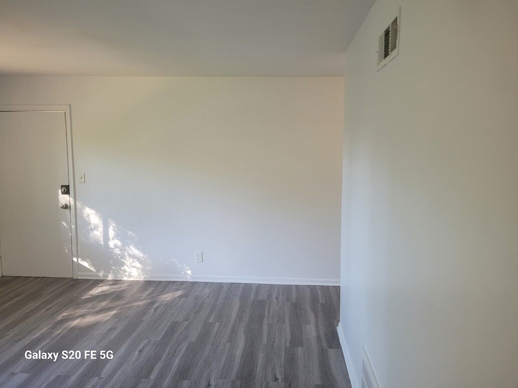 Building Photo - 1277 Greenwich Street Southwest