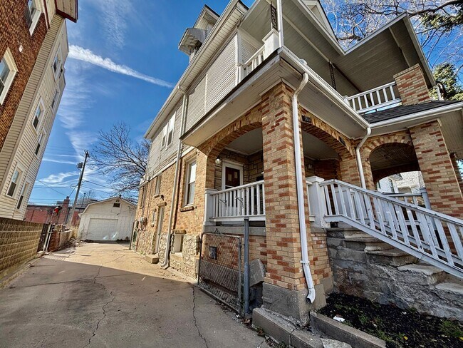 Building Photo - 3810-3812 Central St.