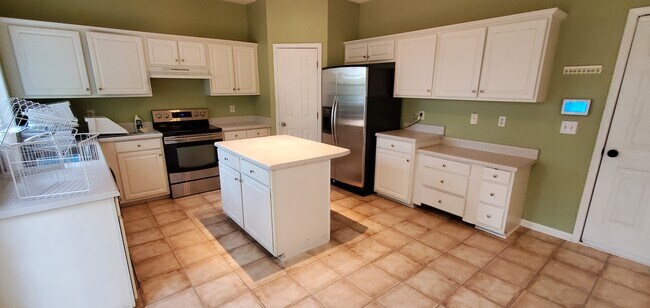Kitchen with Island - 412 Collingsworth Ln