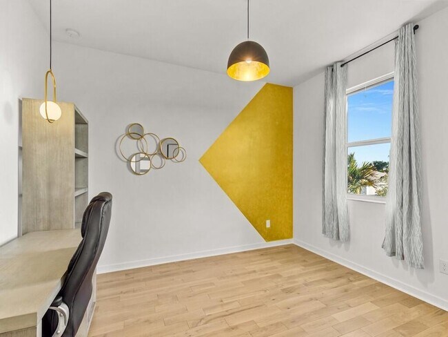 Building Photo - 11828 SW Lyra Dr.