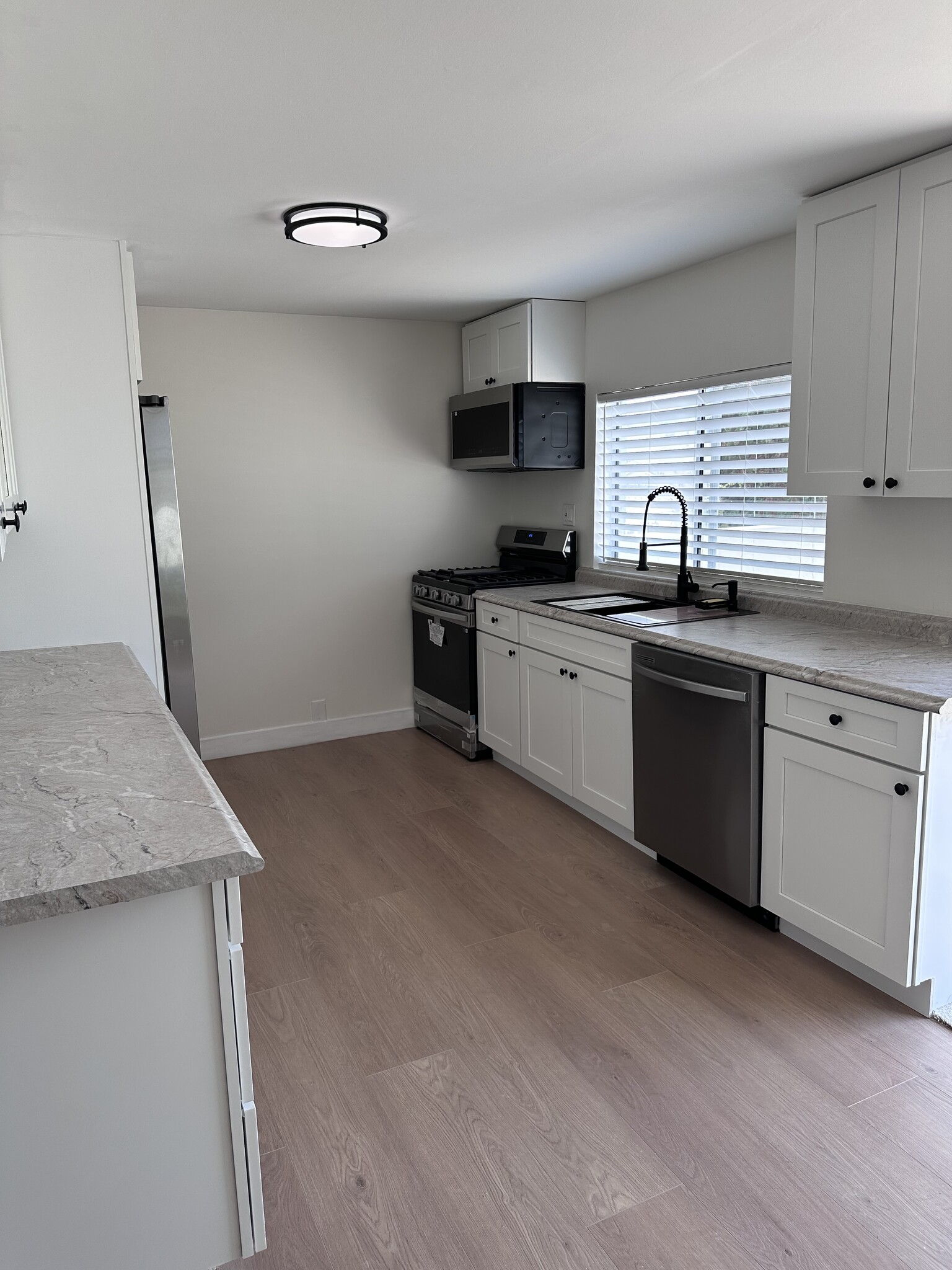 Kitchen - 1734 Prospect Ave