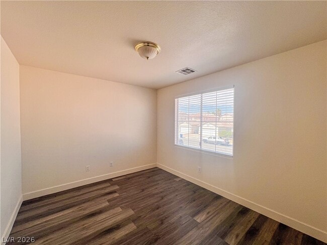 Building Photo - 8913 Kingswood Dr