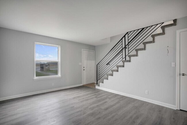 Building Photo - 1108 Pembroke Oak Grove Rd