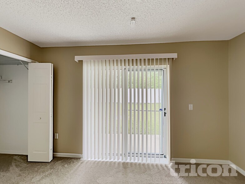 Building Photo - 6836 Playpark Trail W