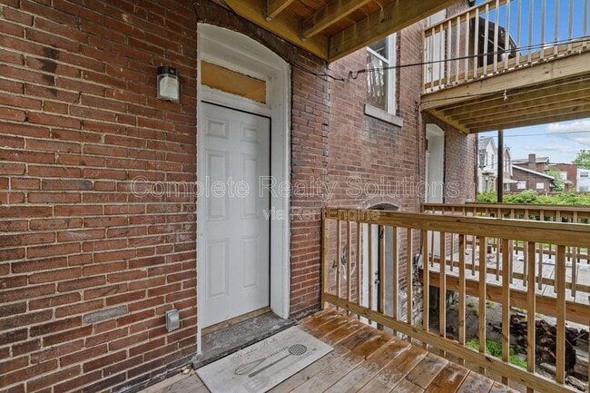 Building Photo - 3702 Meramec St