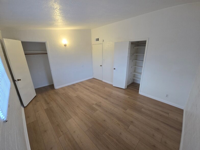 Bedroom 1 - 2545 N Flanwill Blvd