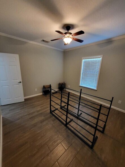Tenant's bedroom- *unfurnished (Queen size frame for reference) - 3144 Tina Marie Dr