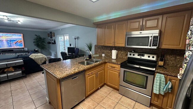 Building Photo - 15430 SW 81st Cir Ln