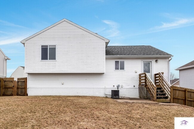 Building Photo - PENDING