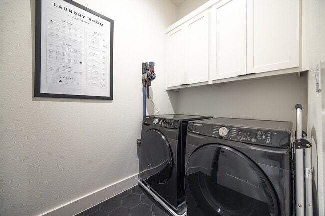 Building Photo - 416 Grandview Ave