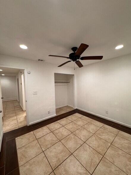 Building Photo - 871 W 37th St