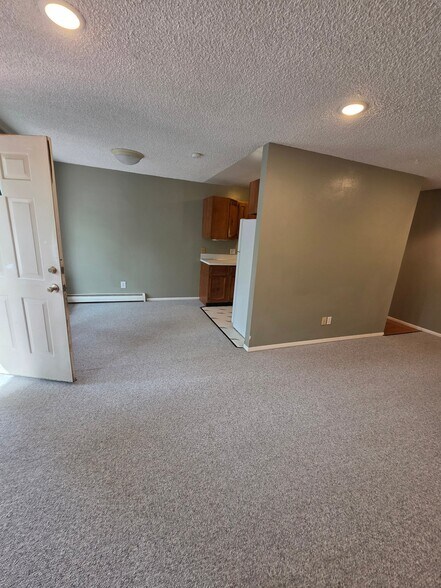 Building Photo - 5631 Renee Cir