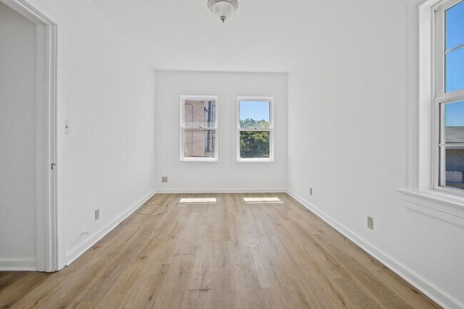 Building Photo - 3034 Fairmount St