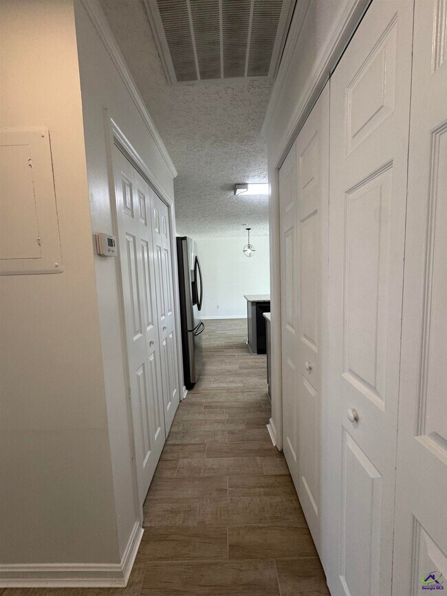 Building Photo - 125 Wingate Cir