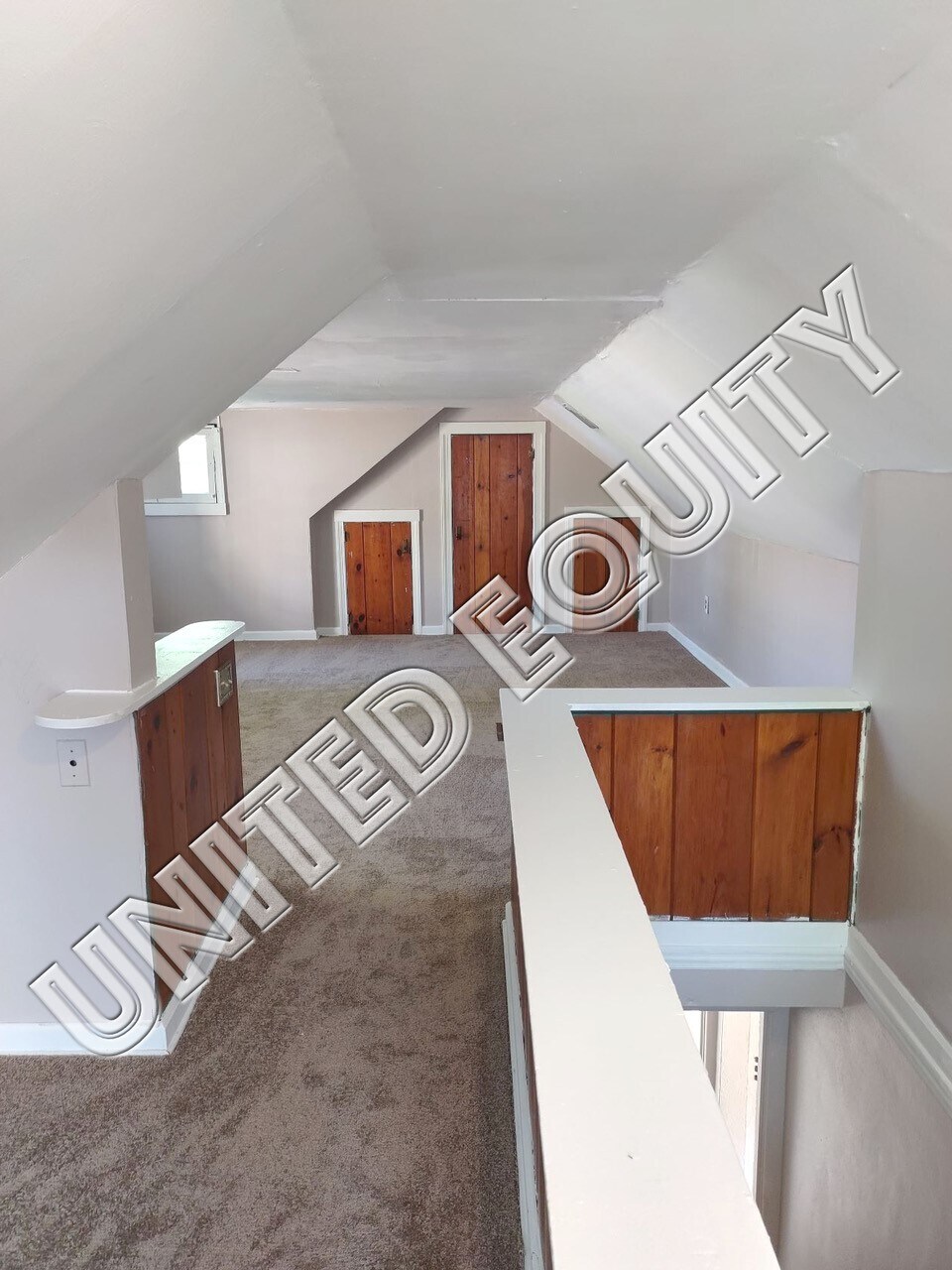 Building Photo - 3401 Earlham Dr