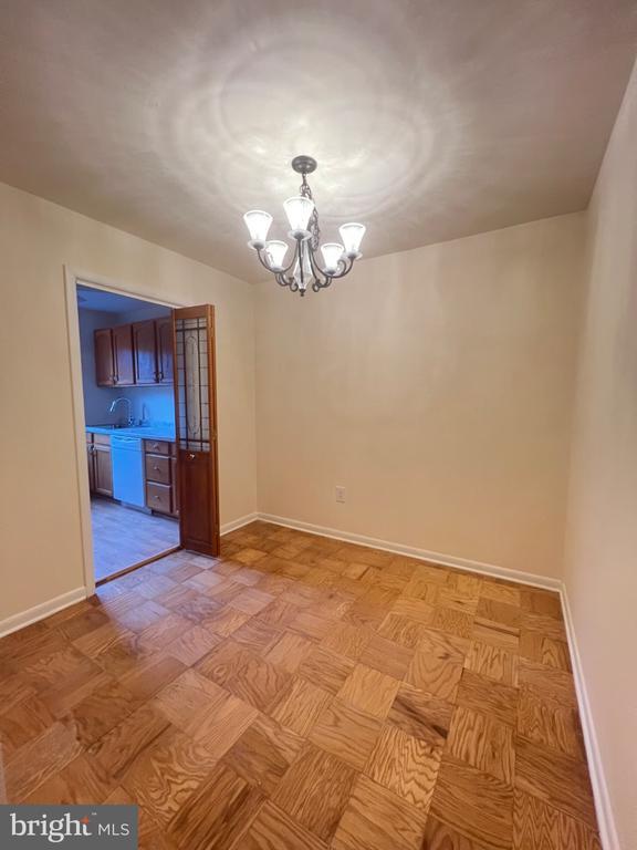 Building Photo - 125 Talbott St