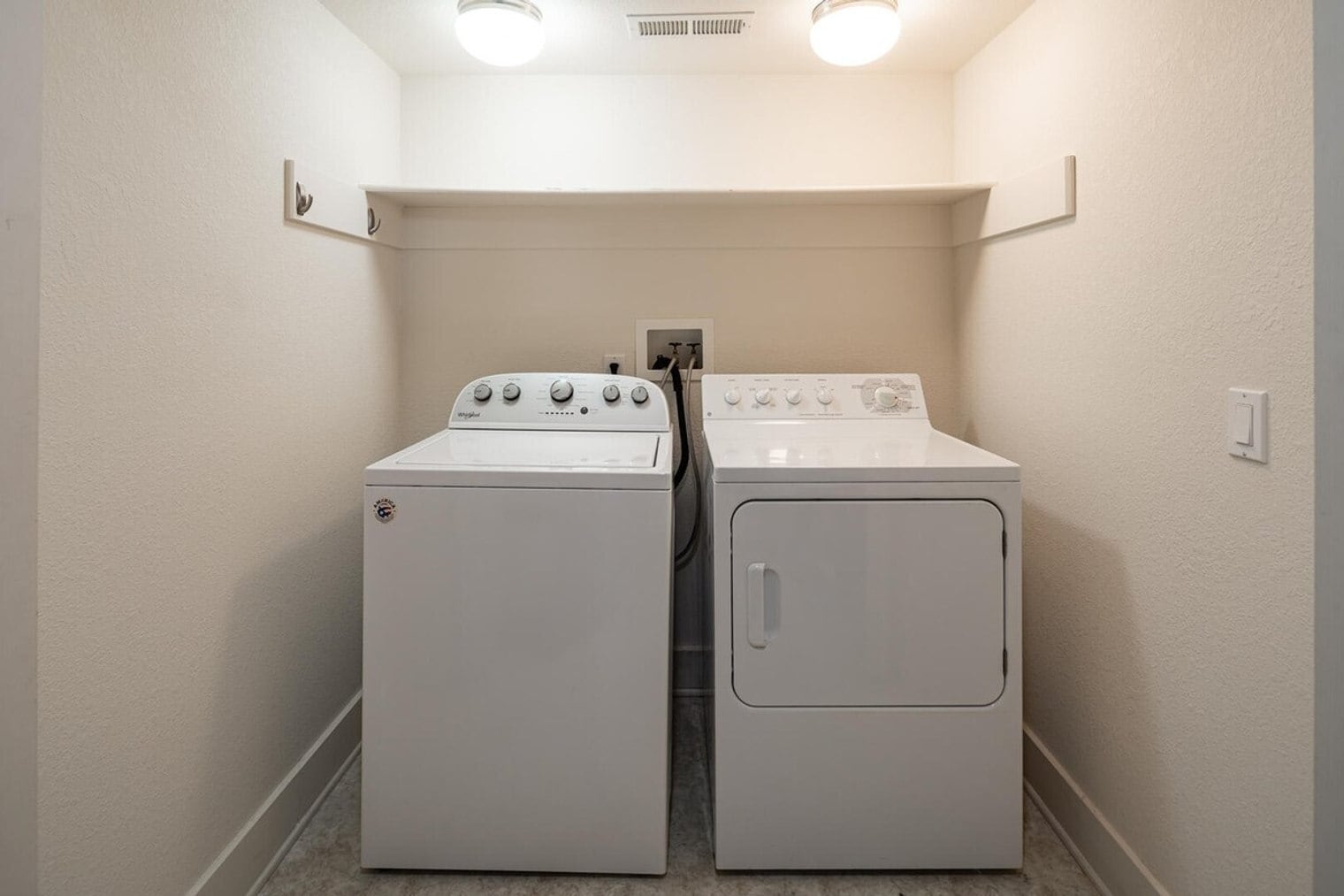 Building Photo - c4 Saddle Ridge Rd