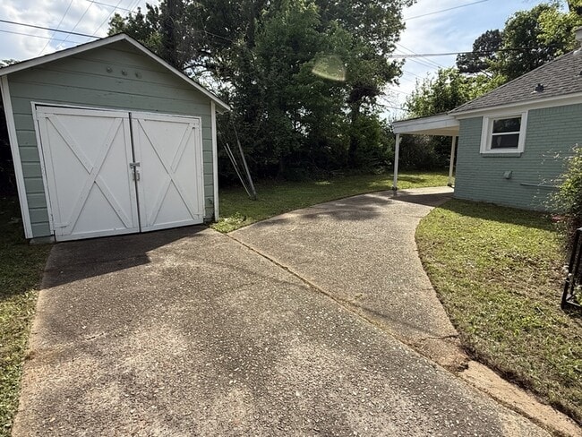 Building Photo - 1031 N Belvedere Blvd