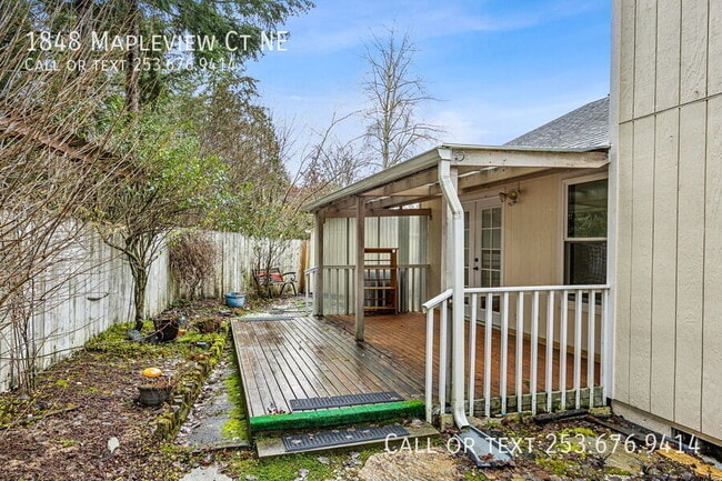 Building Photo - 1848 Mapleview Ct NE