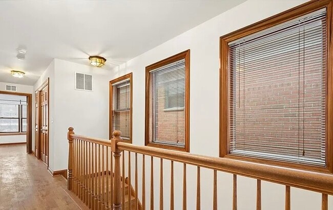 Building Photo - 5662 W Berenice Ave