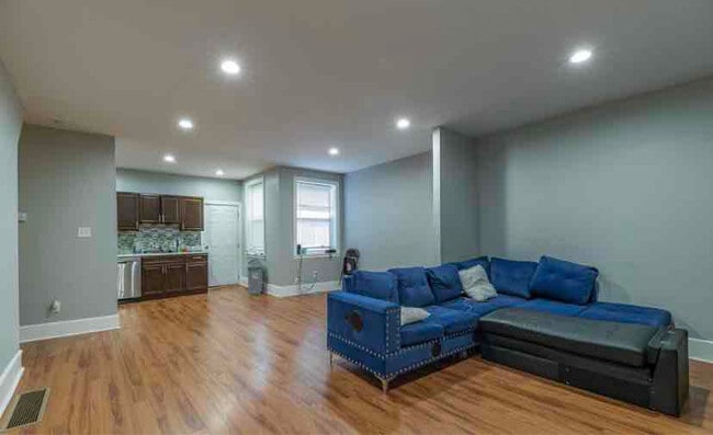 Building Photo - 5410 Chancellor St