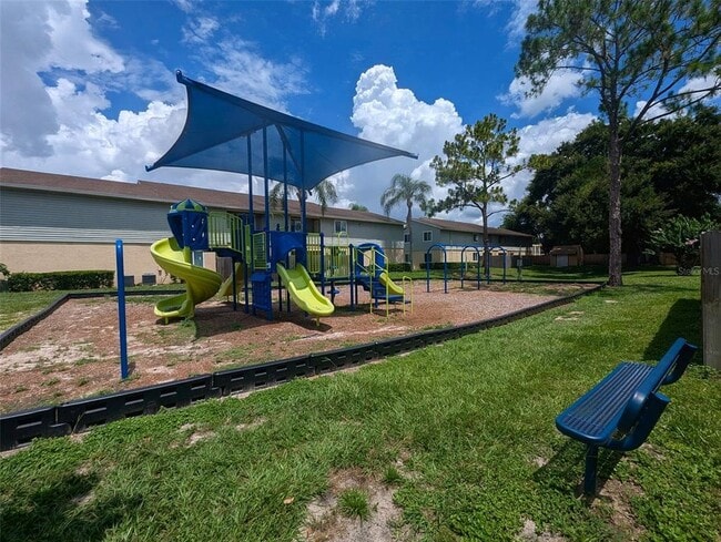 Building Photo - 228 Thorntree Pl