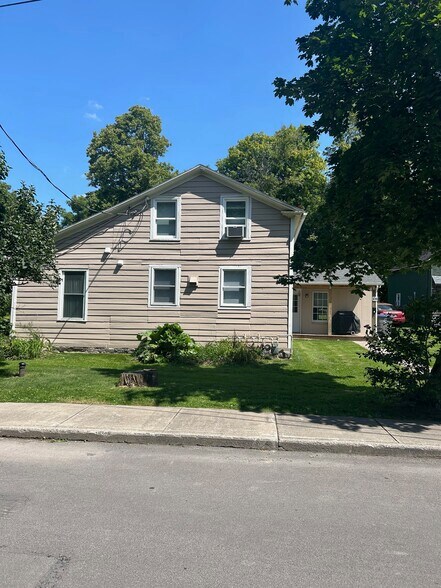 Building Photo - 108 Franklin St