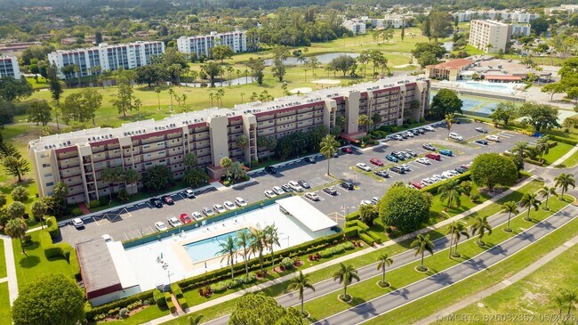 Building Photo - 3661 Via Poinciana