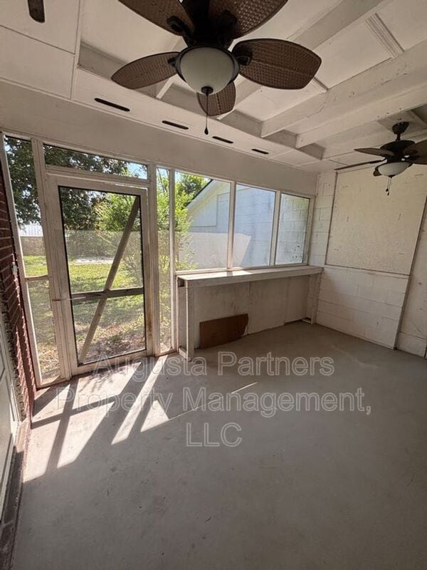 Building Photo - 390 Old Evans Rd