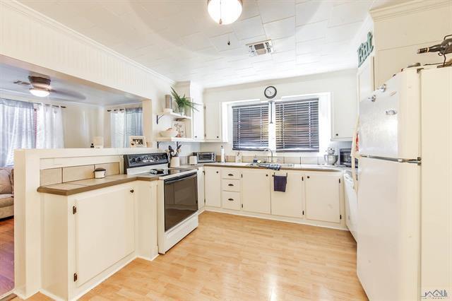 Building Photo - 601 Poplar St