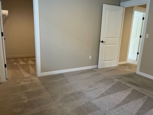 Building Photo - NEWLY BUILT 3 BED/2 BATH OPEN CONCEPT HOME...