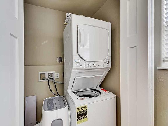 Laundry - 3294 Cabernet Dr