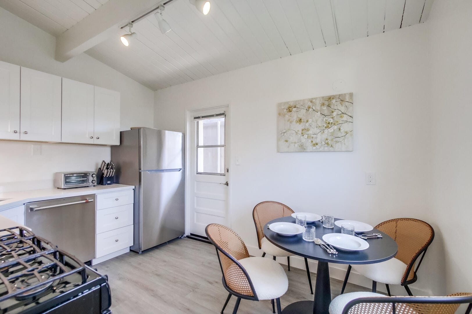 Building Photo - 4114 Fond du Lac Ave